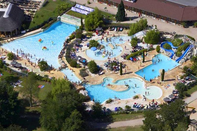 Alicourts Resort Großes Zentrum - Pierrefitte-sur-Sauldre visuel 3/10 Alicourts Resort Großes Zentrum - Pierrefitte-sur-Sauldre visuel 3/10