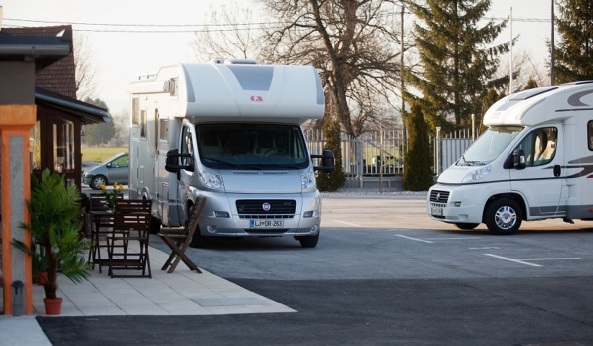 Camper Stop Vrbinc Oberkrain - Ljubljana visuel 1/1 Camper Stop Vrbinc Oberkrain - Ljubljana visuel 1/1