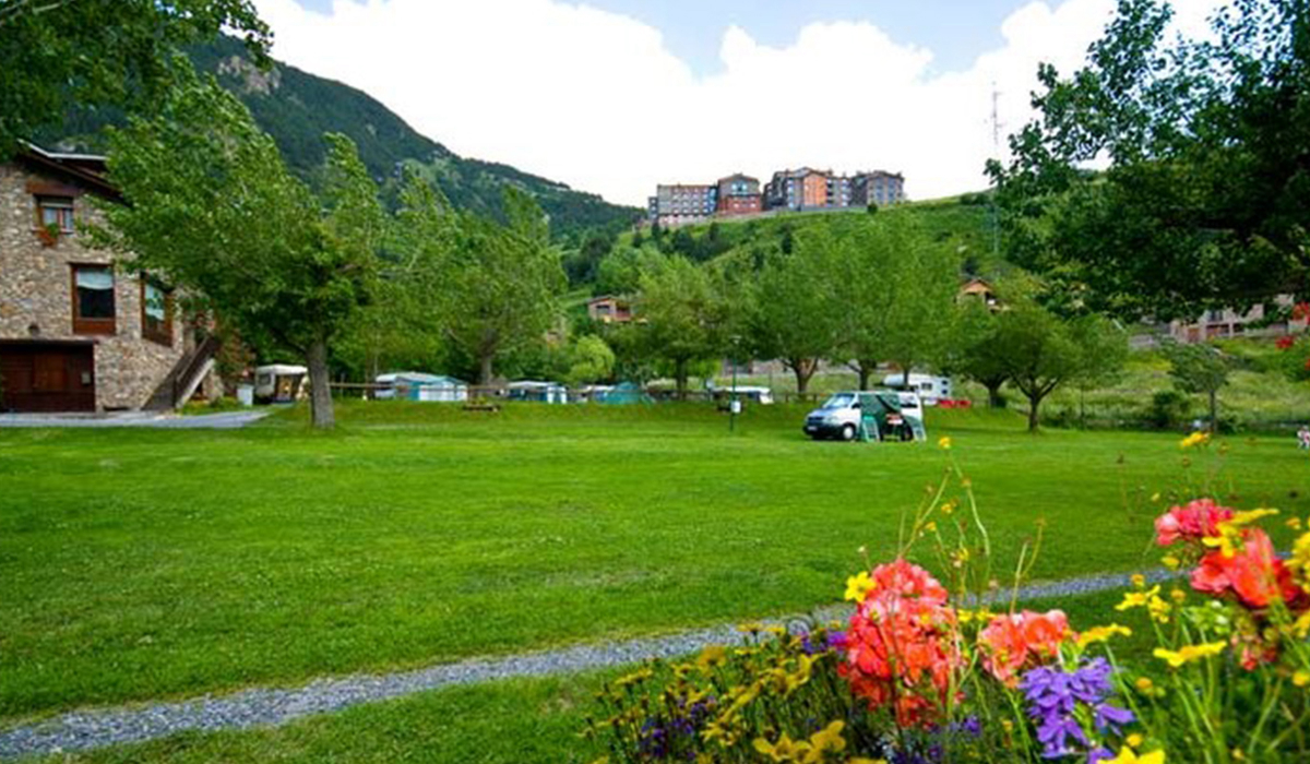 Camping Santa Creu Midi-Pyrénées - Andorre visuel 1/2 Camping Santa Creu Midi-Pyrénées - Andorre visuel 1/2