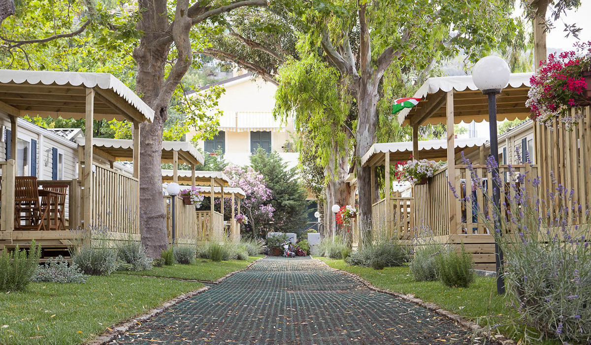 Delfino Ligurien - Albenga visuel 2/2 Delfino Ligurien - Albenga visuel 2/2