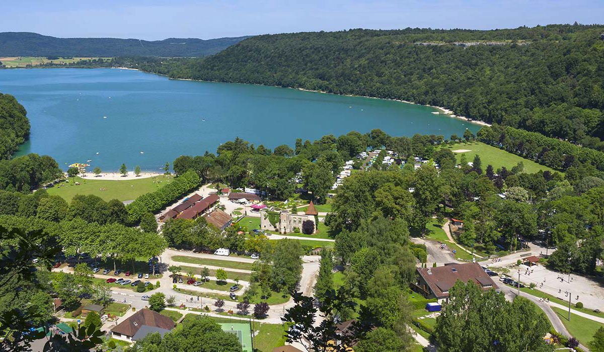 Domaine de Chalain Franche-Comté - Doucier visuel 1/9 Domaine de Chalain Franche-Comté - Doucier visuel 1/9