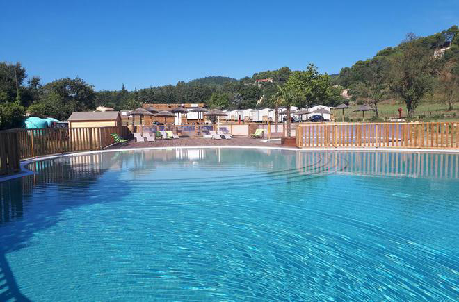 Domaine de La Roudelière Provence-Alpes-Côte d'Azur - Signes visuel 8/9 Domaine de La Roudelière Provence-Alpes-Côte d'Azur - Signes visuel 8/9