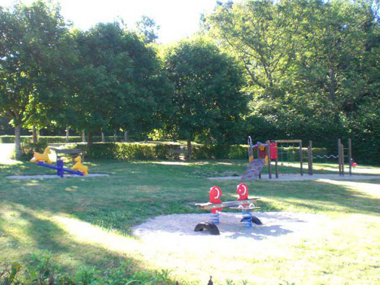 Domaine du Lac Auvergne - Saint-Gérons visuel 5/5 Domaine du Lac Auvergne - Saint-Gérons visuel 5/5