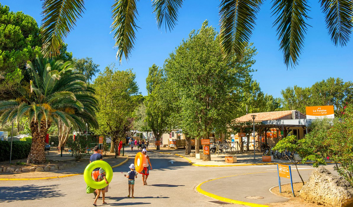 Falaise Narbonne Plage Languedoc-Roussillon - Narbonne-Plage visuel 7/17 Falaise Narbonne Plage Languedoc-Roussillon - Narbonne-Plage visuel 7/17