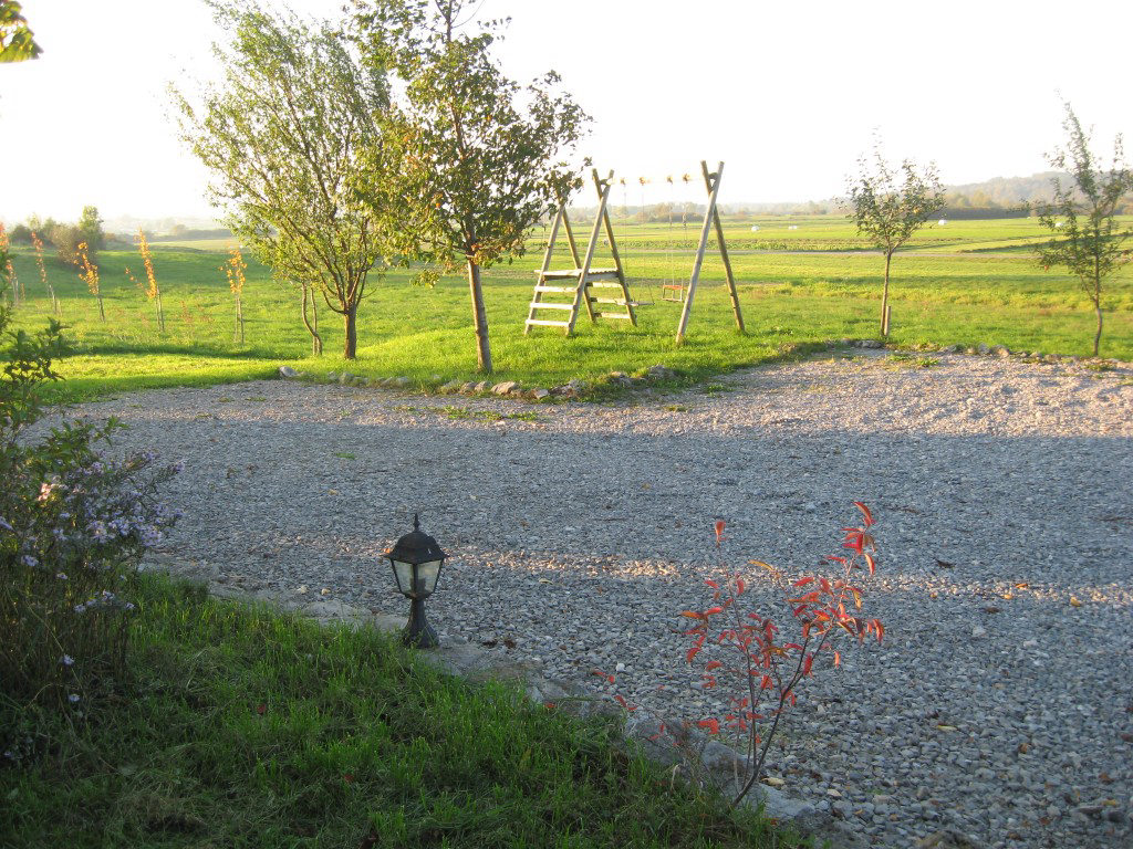 Kmetija na Meji Krain im Inneren - Pivka visuel 2/3