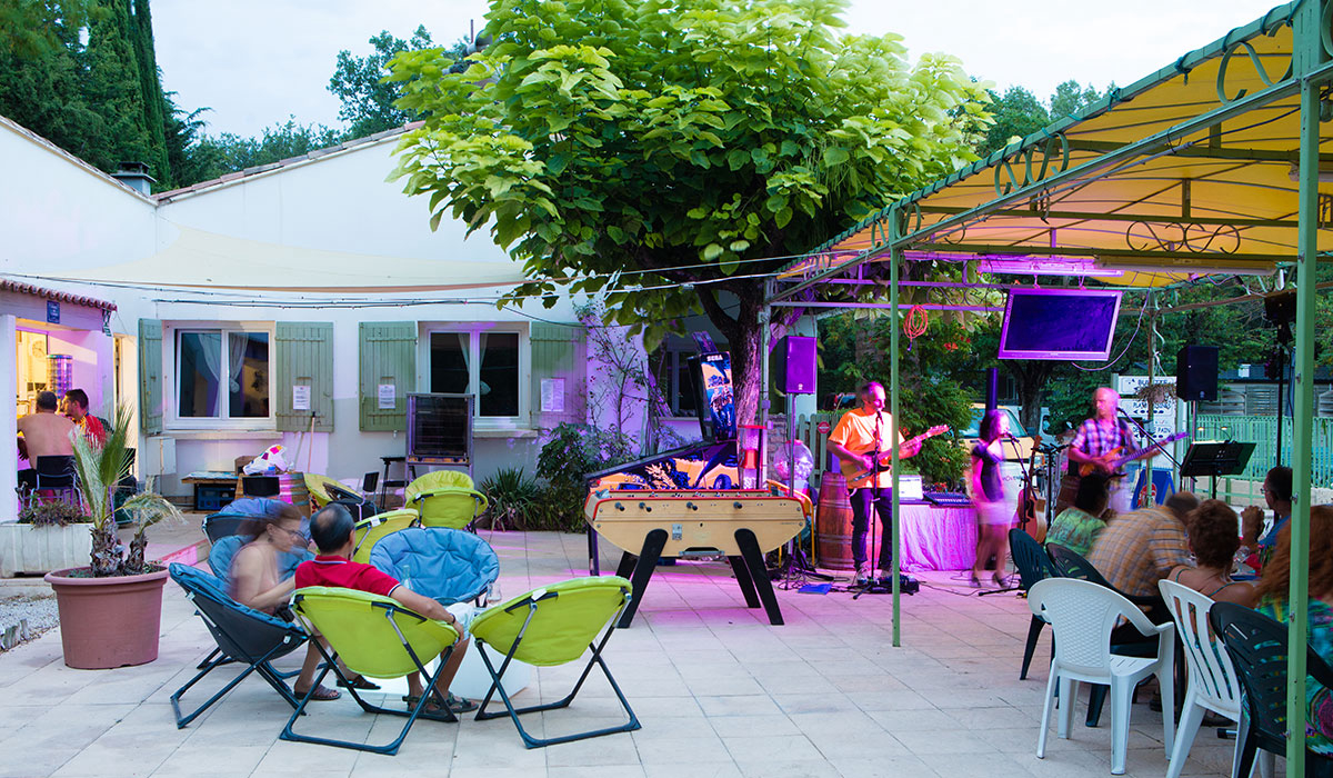 La Coronne Provence-Alpes-Côte d'Azur - Valréas visuel 12/17 La Coronne Provence-Alpes-Côte d'Azur - Valréas visuel 12/17