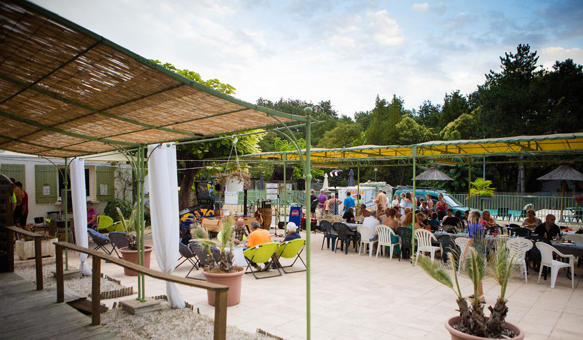 La Coronne Provence-Alpes-Côte d'Azur - Valréas visuel 8/17 La Coronne Provence-Alpes-Côte d'Azur - Valréas visuel 8/17