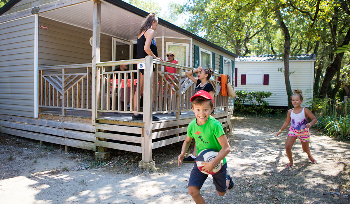 La Coronne Provence-Alpes-Côte d'Azur - Valréas visuel 13/17 La Coronne Provence-Alpes-Côte d'Azur - Valréas visuel 13/17