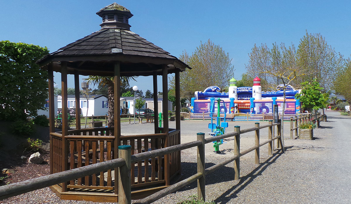 La Route Blanche Basse-Normandie - Bréville-sur-Mer visuel 19/23 La Route Blanche Basse-Normandie - Bréville-sur-Mer visuel 19/23