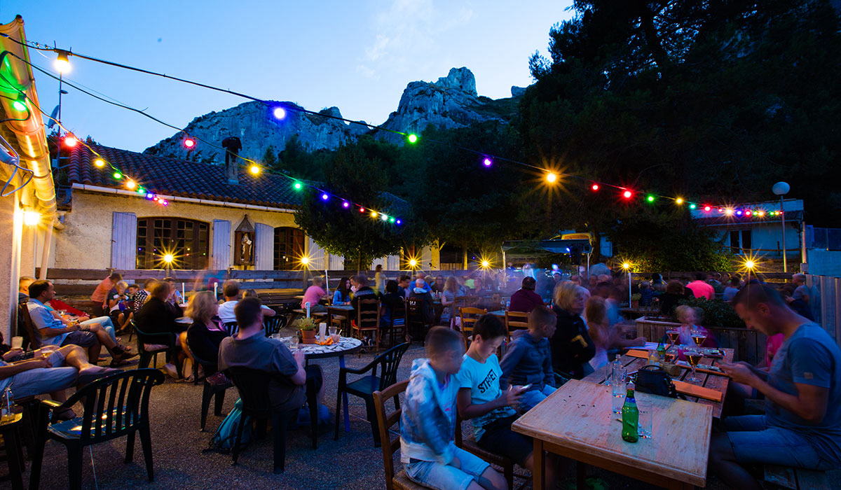 La Vallée Heureuse Provence-Alpes-Côte d'Azur - Orgon visuel 12/29 La Vallée Heureuse Provence-Alpes-Côte d'Azur - Orgon visuel 12/29