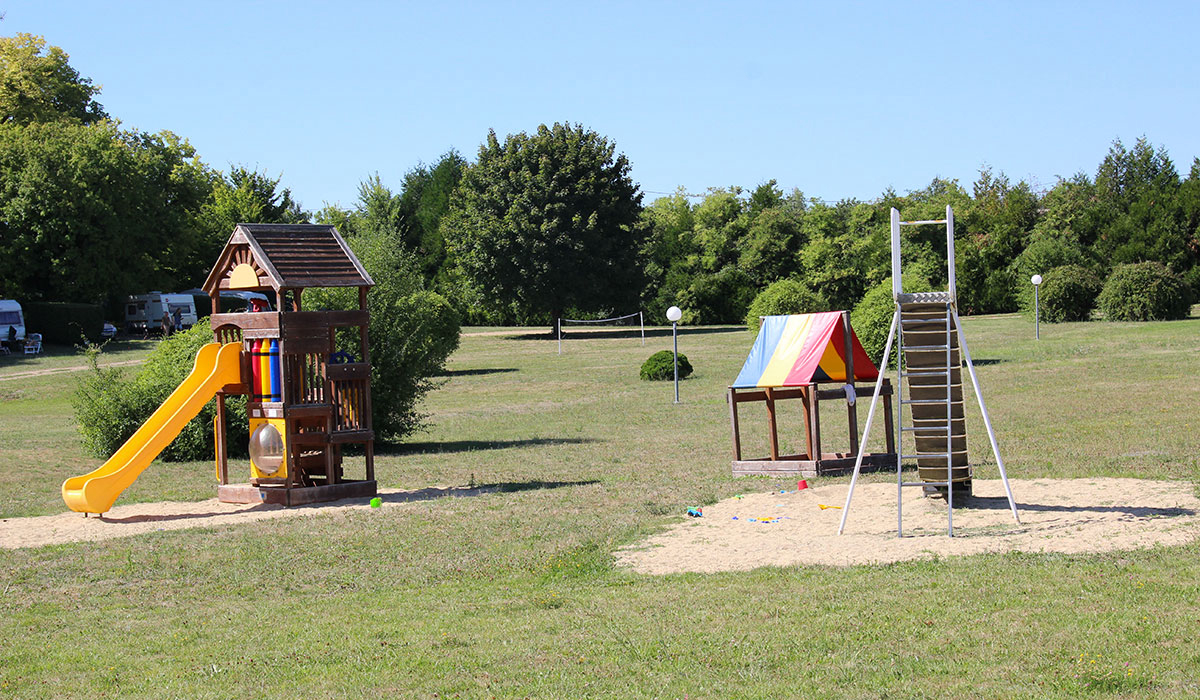Le Petit Trianon Poitou-Charentes - Ingrandes visuel 9/18 Le Petit Trianon Poitou-Charentes - Ingrandes visuel 9/18