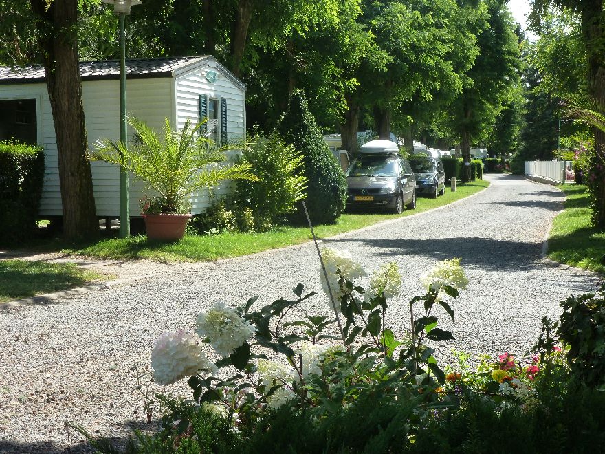 Les Acacias Auvergne - Bellerive-sur-Allier visuel 3/3 Les Acacias Auvergne - Bellerive-sur-Allier visuel 3/3