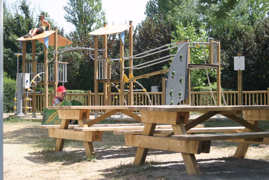 Les Acacias Auvergne - Bellerive-sur-Allier visuel 2/3 Les Acacias Auvergne - Bellerive-sur-Allier visuel 2/3