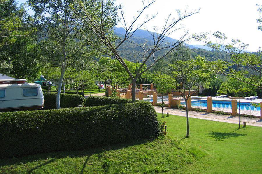 Montagut Costa Brava - Montagut i Oix visuel 2/4 Montagut Costa Brava - Montagut i Oix visuel 2/4