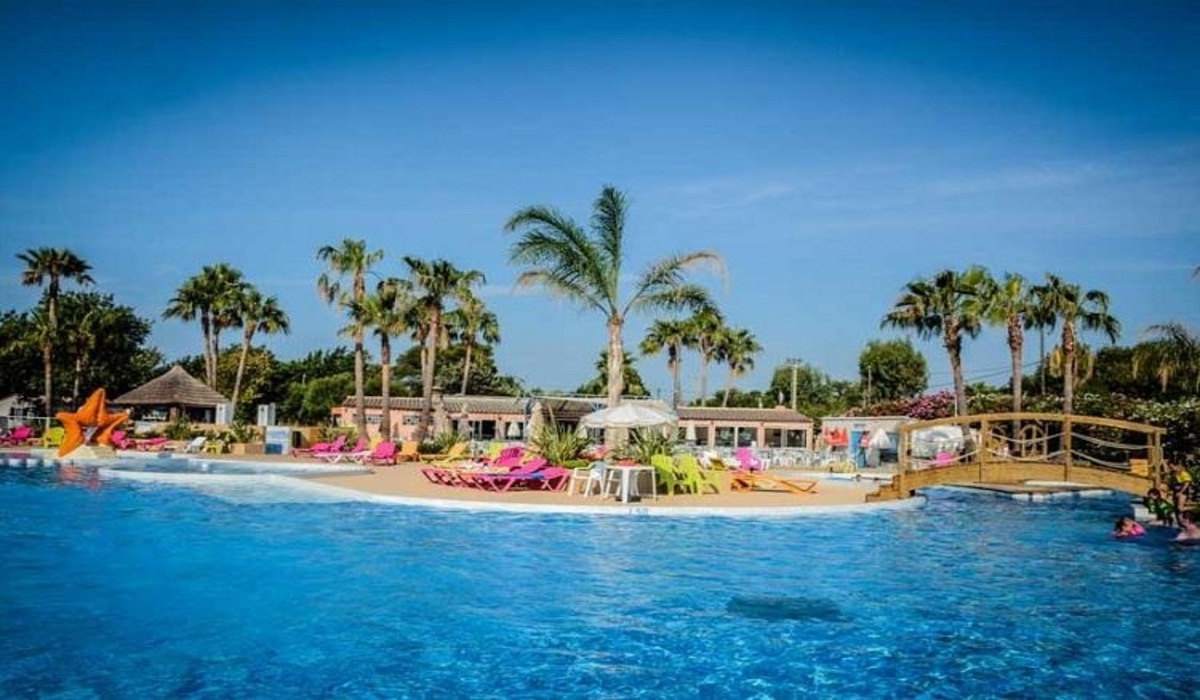 Port Pothuau Provence-Alpes-Côte d'Azur - Hyères visuel 2/11 Port Pothuau Provence-Alpes-Côte d'Azur - Hyères visuel 2/11