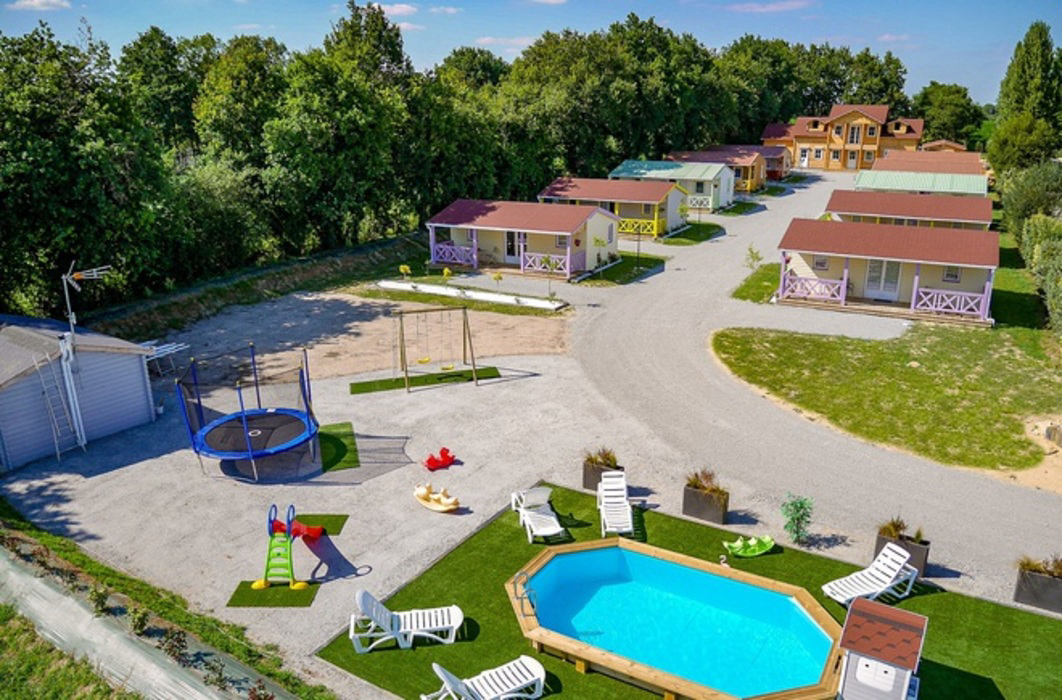 Village de gîtes Dallas en Vendée Das Loire-Gebiet - Sallertaine visuel 1/1 Village de gîtes Dallas en Vendée Das Loire-Gebiet - Sallertaine visuel 1/1
