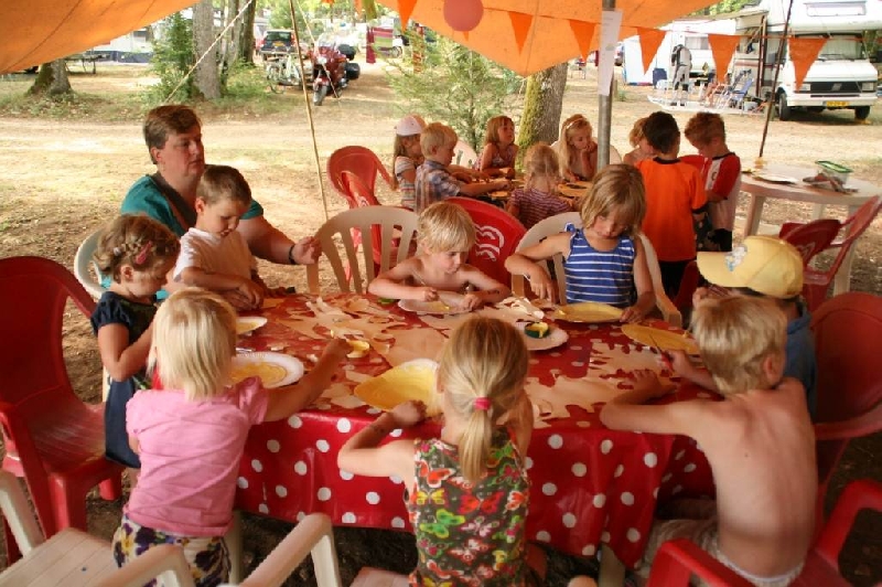 Au Bois Joli Burgunder - Andryes visuel 3/8 Au Bois Joli Burgunder - Andryes visuel 3/8