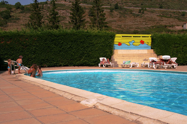 Au Bord de l'Eau Rock’n Camp - Auvergne - Goudet visuel 2/10 Au Bord de l'Eau Rock’n Camp - Auvergne - Goudet visuel 2/10