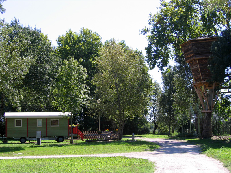Belle Rivière Poitou-Charentes - Chaniers visuel 3/10 Belle Rivière Poitou-Charentes - Chaniers visuel 3/10