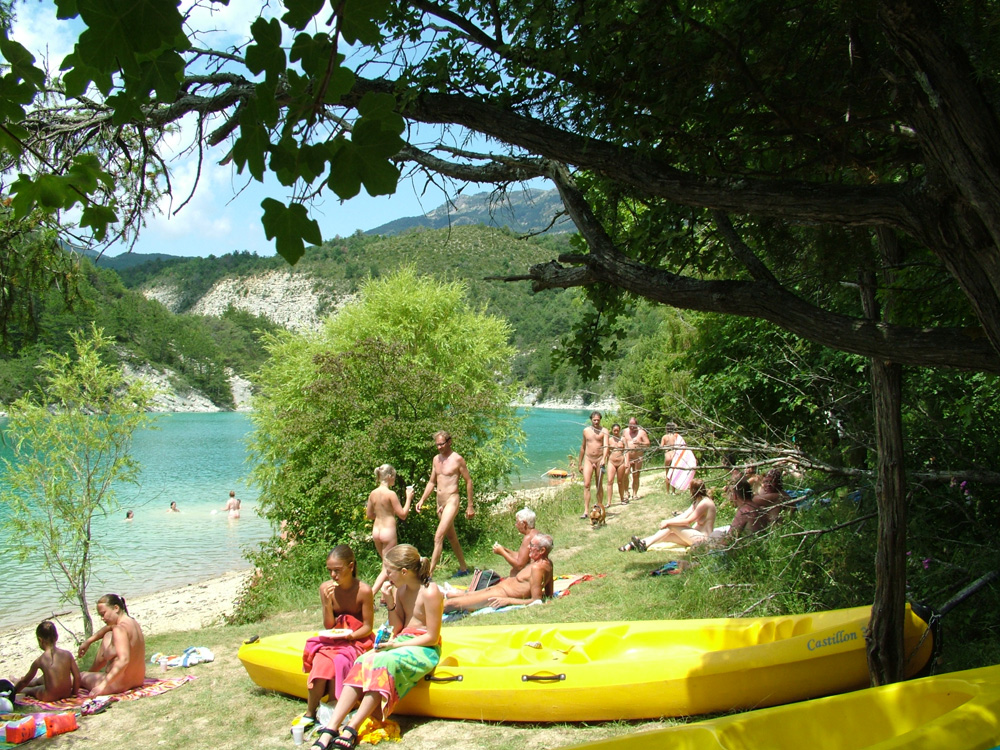 Castillon de Provence Domaine Naturiste - Provence-Alpes-Côte d'Azur - Castellane visuel 7/9 Castillon de Provence Domaine Naturiste - Provence-Alpes-Côte d'Azur - Castellane visuel 7/9