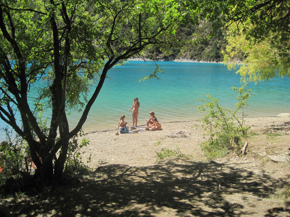 Castillon de Provence Domaine Naturiste - Provence-Alpes-Côte d'Azur - Castellane visuel 9/9 Castillon de Provence Domaine Naturiste - Provence-Alpes-Côte d'Azur - Castellane visuel 9/9