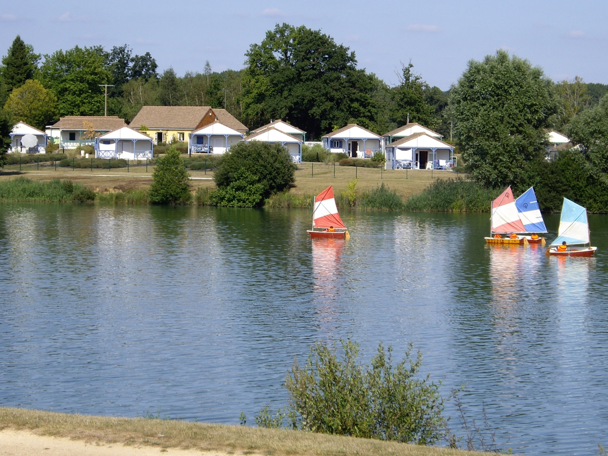 Camping club La Plage Das Loire-Gebiet - Mansigné visuel 5/9