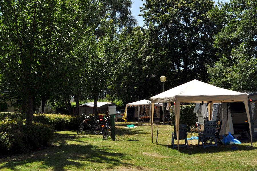 Camping des Halles Burgunder - Decize visuel 9/9 Camping des Halles Burgunder - Decize visuel 9/9