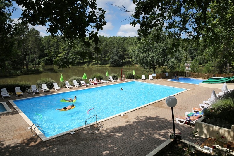 Domaine de l'Etang de Bazange Aquitanien - Monfaucon visuel 9/10 Domaine de l'Etang de Bazange Aquitanien - Monfaucon visuel 9/10