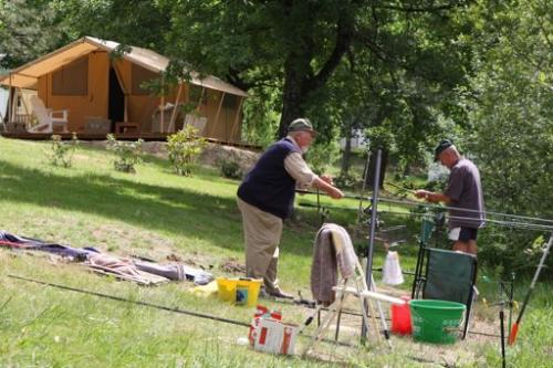 Domaine de l'Etang de Bazange Aquitanien - Monfaucon visuel 10/10 Domaine de l'Etang de Bazange Aquitanien - Monfaucon visuel 10/10