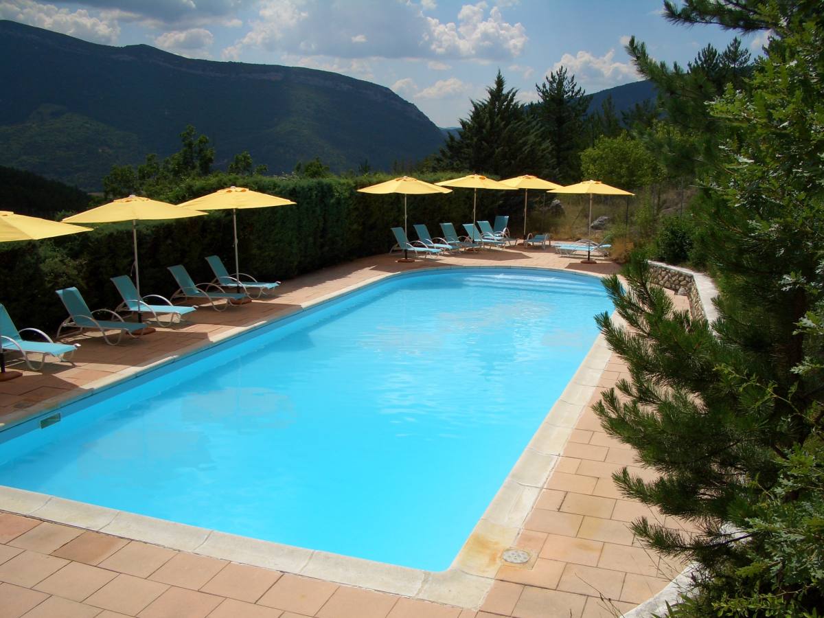 Domaine des 2 Soleils Provence-Alpes-Côte d'Azur - Serres visuel 1/9 Domaine des 2 Soleils Provence-Alpes-Côte d'Azur - Serres visuel 1/9