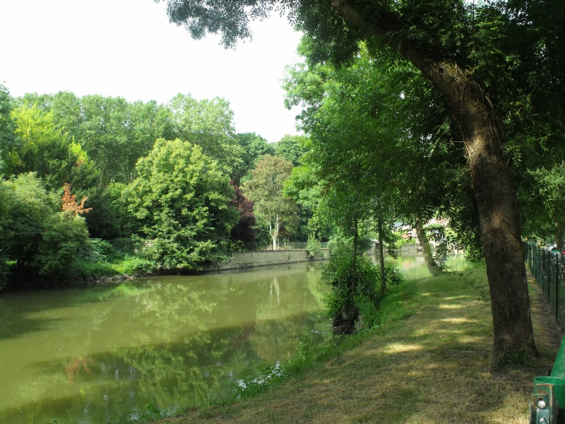 Camping du Vieux Moulin Das Loire-Gebiet - La Chartre-sur-le-Loir visuel 4/6 Camping du Vieux Moulin Das Loire-Gebiet - La Chartre-sur-le-Loir visuel 4/6