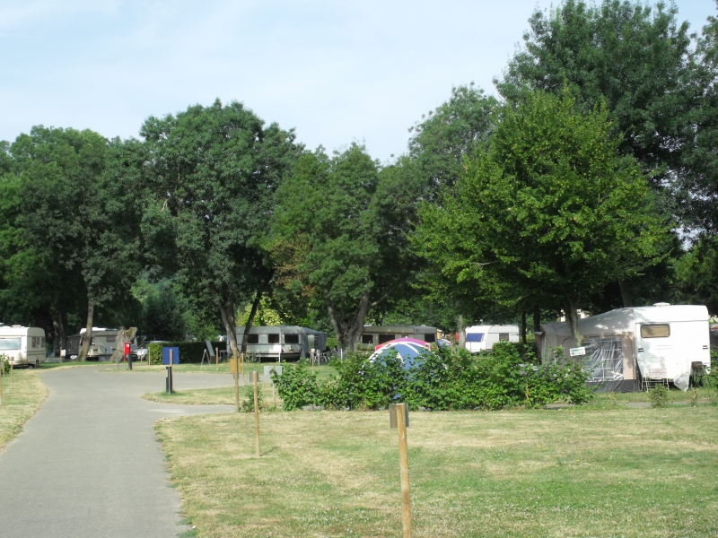 Camping du Vieux Moulin Das Loire-Gebiet - La Chartre-sur-le-Loir visuel 5/6 Camping du Vieux Moulin Das Loire-Gebiet - La Chartre-sur-le-Loir visuel 5/6