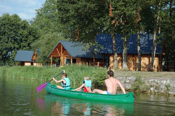 Rillé Großes Zentrum - Rillé visuel 5/8 Rillé Großes Zentrum - Rillé visuel 5/8