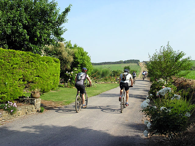 Ker Vella Bretagne - Plomodiern visuel 4/10 Ker Vella Bretagne - Plomodiern visuel 4/10