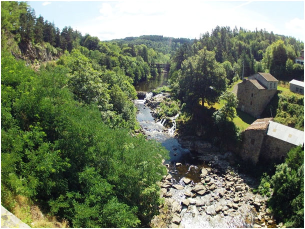La Fressange Auvergne - Saint-Didier-en-Velay visuel 8/12 La Fressange Auvergne - Saint-Didier-en-Velay visuel 8/12