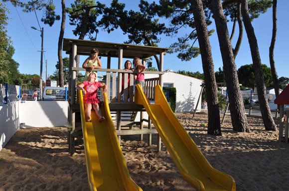 Camping La Pinède 3 Sterne - La Faute-sur-Mer - Toocamp