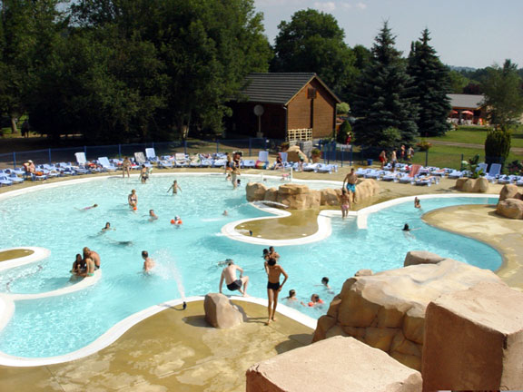 La Ribeyre Auvergne - Murol visuel 5/9 La Ribeyre Auvergne - Murol visuel 5/9