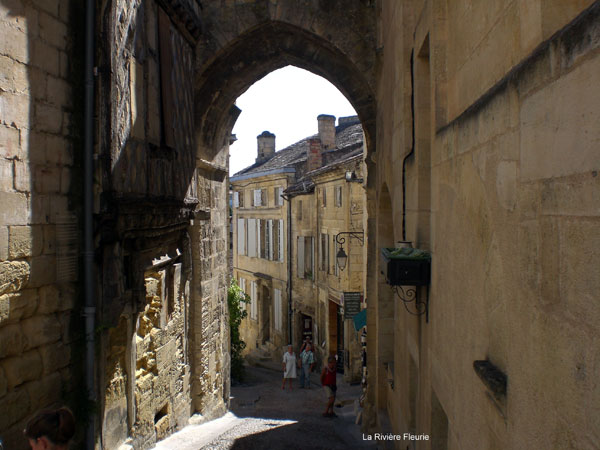 La Rivière Fleurie Aquitanien - Saint-Antoine-de-Breuilh visuel 8/11 La Rivière Fleurie Aquitanien - Saint-Antoine-de-Breuilh visuel 8/11