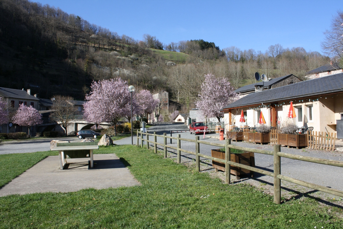 Le Jardin Midi-Pyrénées - Lacaze visuel 1/7 Le Jardin Midi-Pyrénées - Lacaze visuel 1/7