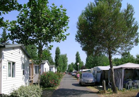 Le Navarre Languedoc-Roussillon - Vias visuel 1/3 Le Navarre Languedoc-Roussillon - Vias visuel 1/3