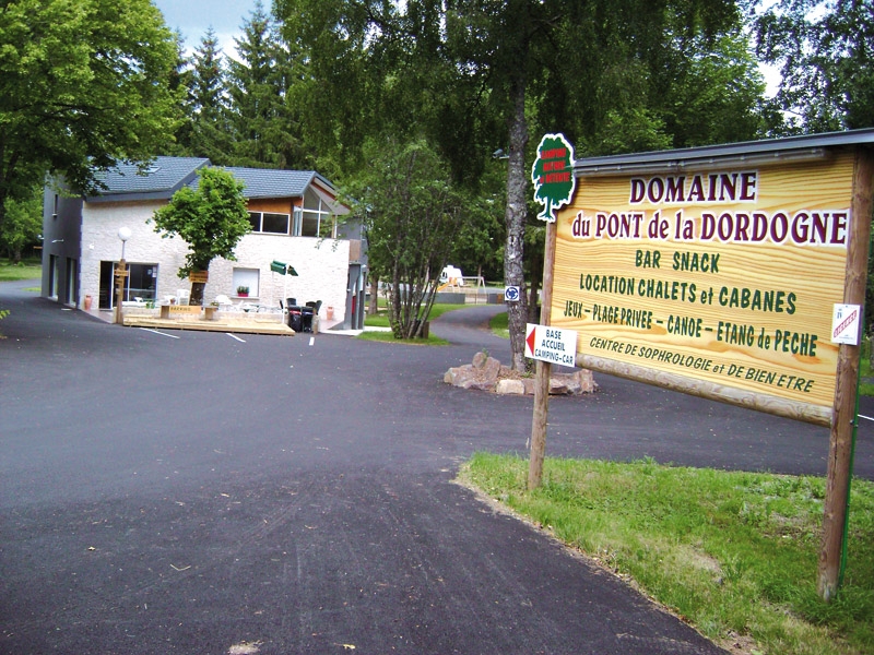 Le Pont de la Dordogne Auvergne - Saint-Sauves-d'Auvergne visuel 1/10 Le Pont de la Dordogne Auvergne - Saint-Sauves-d'Auvergne visuel 1/10