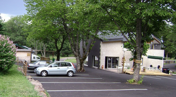 Le Pont de la Dordogne Auvergne - Saint-Sauves-d'Auvergne visuel 7/10 Le Pont de la Dordogne Auvergne - Saint-Sauves-d'Auvergne visuel 7/10