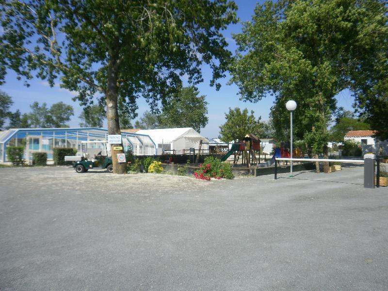 Le Port de Moricq Das Loire-Gebiet - Angles visuel 6/10 Le Port de Moricq Das Loire-Gebiet - Angles visuel 6/10