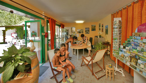 Le Val de la Marquise Aquitanien - Campagne visuel 9/10 Le Val de la Marquise Aquitanien - Campagne visuel 9/10