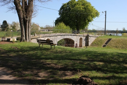 l'Ecluse des Combles Großes Zentrum - Châtillon-sur-Loire visuel 4/5 l'Ecluse des Combles Großes Zentrum - Châtillon-sur-Loire visuel 4/5
