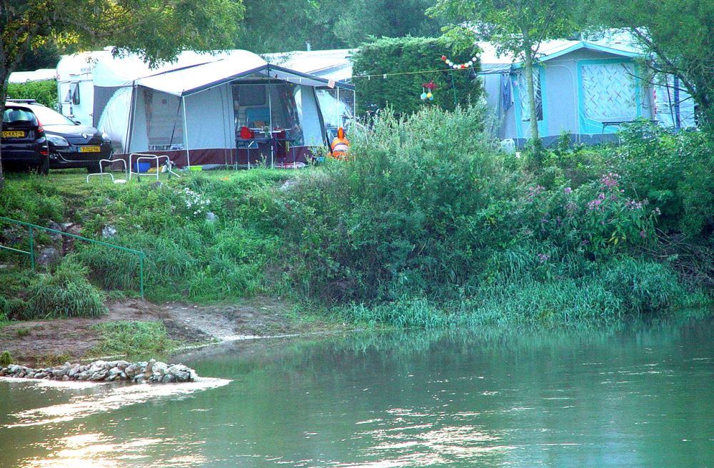 Les 3 Ours Franche-Comté - Montbarrey visuel 8/10 Les 3 Ours Franche-Comté - Montbarrey visuel 8/10