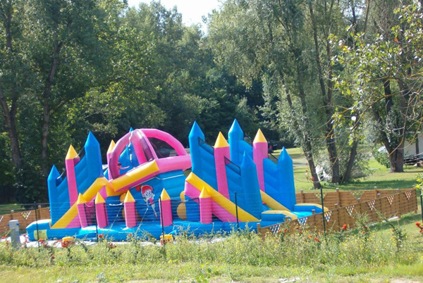 Les Acacias Großes Zentrum - La Ville-aux-Dames visuel 3/10 Les Acacias Großes Zentrum - La Ville-aux-Dames visuel 3/10