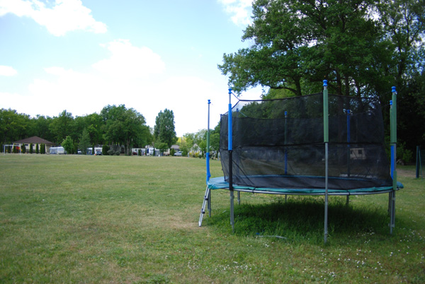 Les Acacias Großes Zentrum - La Ville-aux-Dames visuel 4/10 Les Acacias Großes Zentrum - La Ville-aux-Dames visuel 4/10