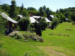 Les Chalets de l'Eau Verte Auvergne - Marchal visuel 2/10 Les Chalets de l'Eau Verte Auvergne - Marchal visuel 2/10