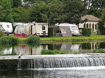 Les Peupliers Poitou-Charentes - Couhé visuel 3/10 Les Peupliers Poitou-Charentes - Couhé visuel 3/10